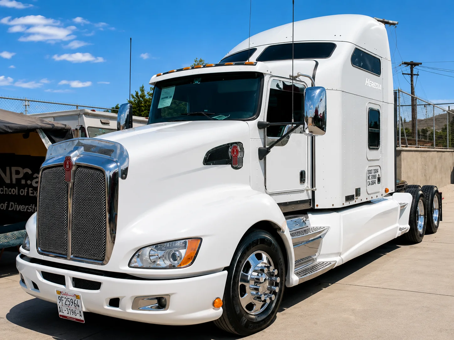 Cabezal Kenworth blanco